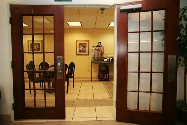 Americas Best Value Inn Луисвилл Отель